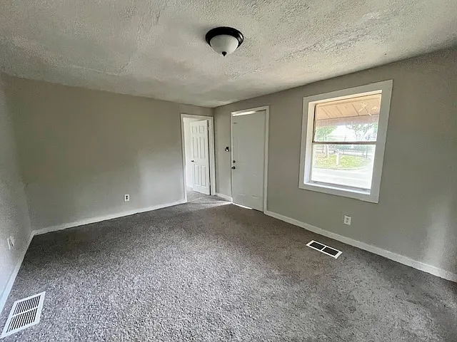 111 Kentucky Ave — Photo 8