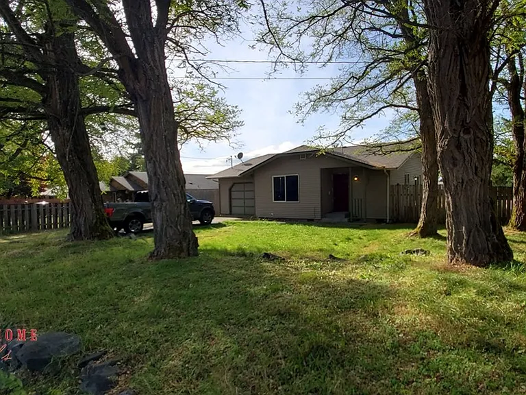 10047 Grove Rd SE — Photo 17