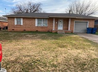 413 Olive Blvd, Lindsay, OK 73052