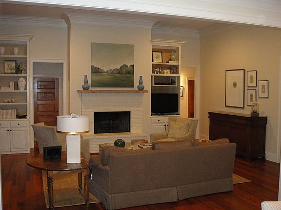 Split floor plan off of den