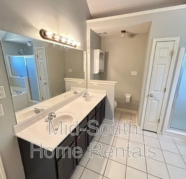 11817 Village Center St — Photo 13