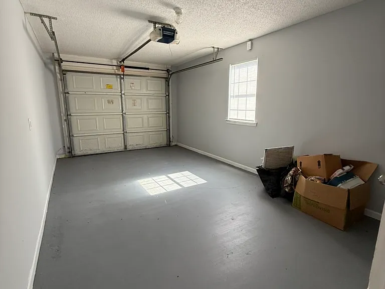 213 Kentshire Ln — Photo 15