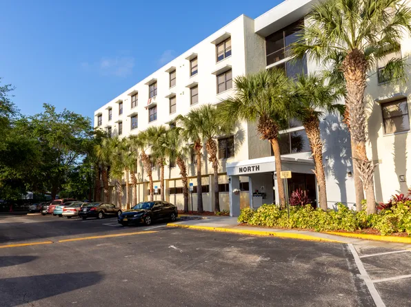 701 S Madison Ave APT 207, Clearwater, FL 33756