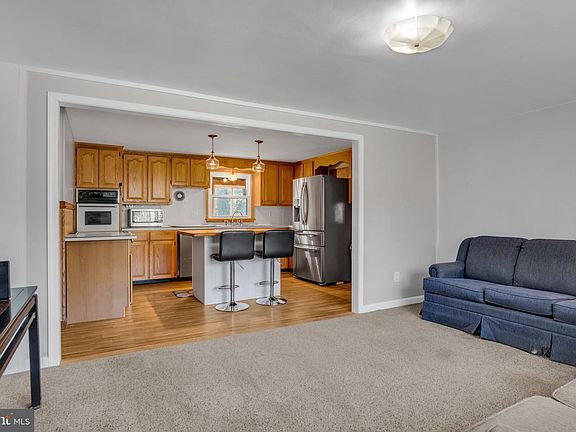 4th image of 65 Gambers Corner Rd