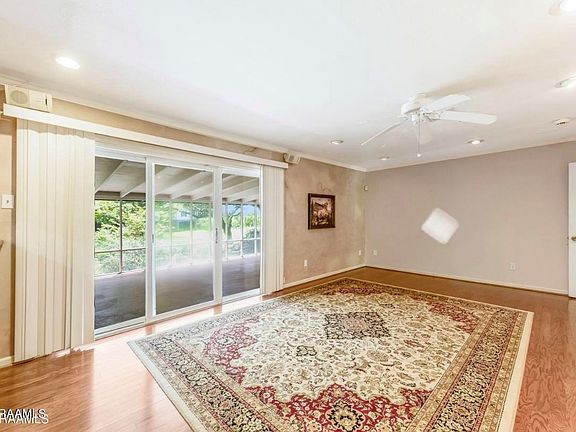 3rd image of 502 E Leblanc St