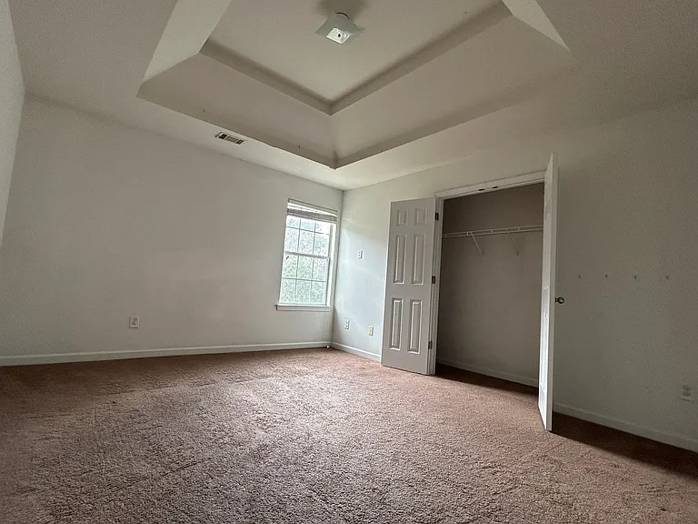 1040 Baltic Way — Photo 32