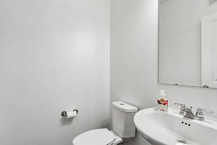 463 Cambria Dr — Photo 8
