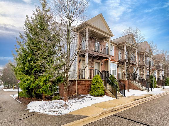 2nd image of 27859 Hopkins Dr #26