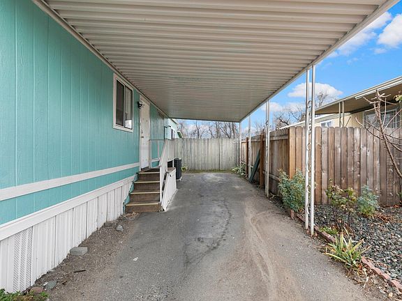 5th image of 3555 S Pacific Hwy Space 121