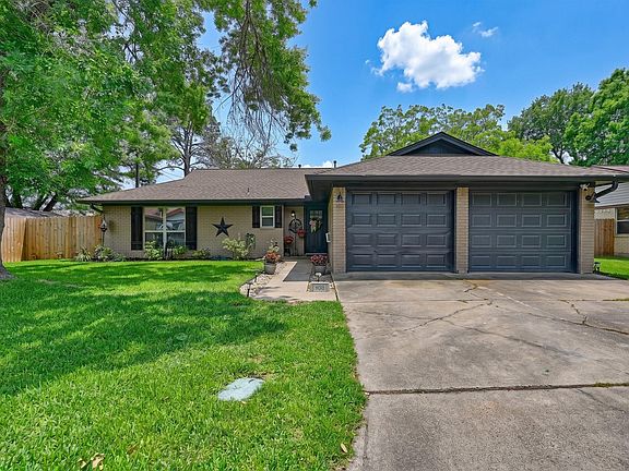 2nd image of 908 Pine Dr