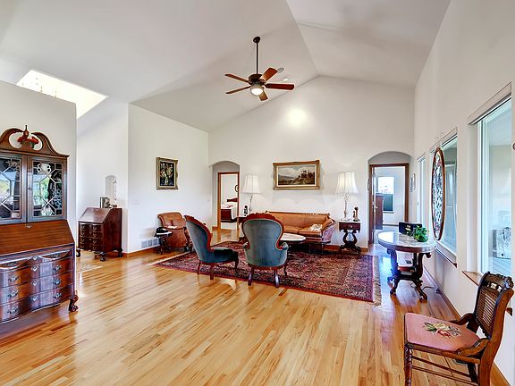 5th image of 4403 Indigo Dr