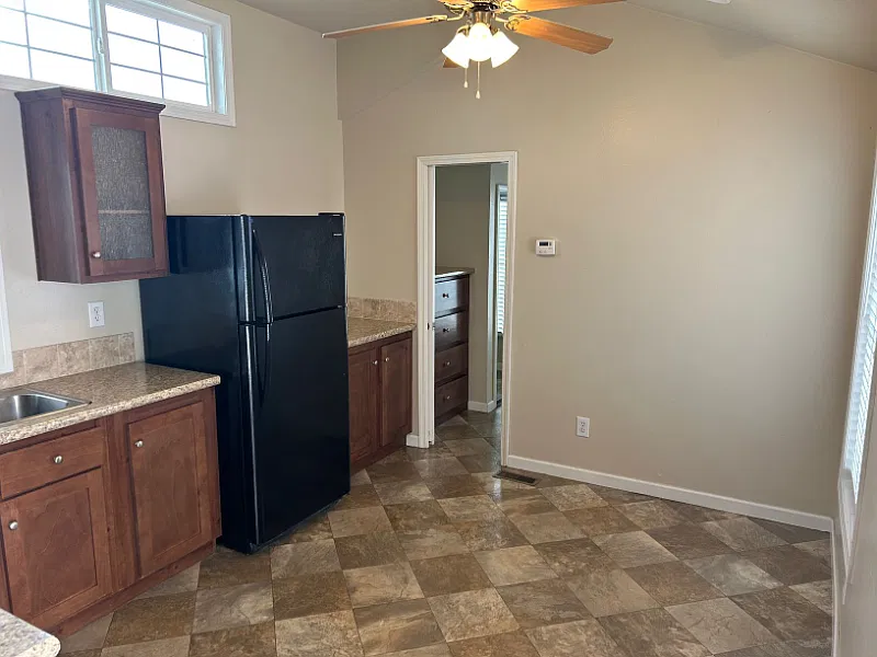 2BR/1BA Modern Tiny Home Cottage - Beau Village — Photo 2