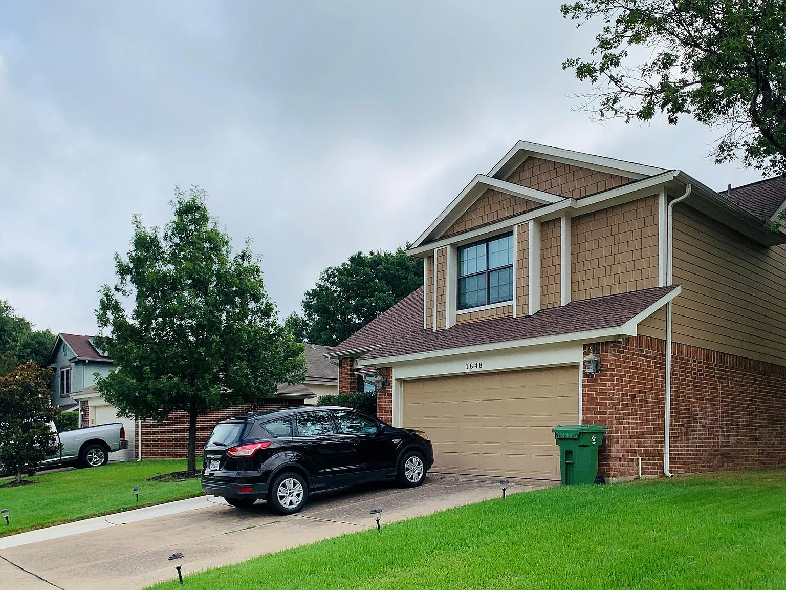 3 bed, 2.5 bath, 1832 sqft, $2,849 — Photo 1