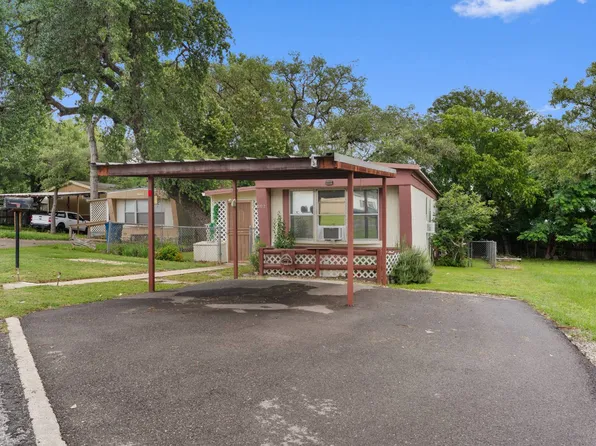 202 Wood Dr, Kerrville, TX 78028