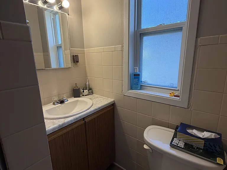 315 Parkdale Ave #B — Photo 12