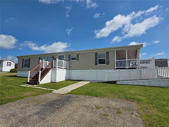 2nd image of 332 Maruca Dr