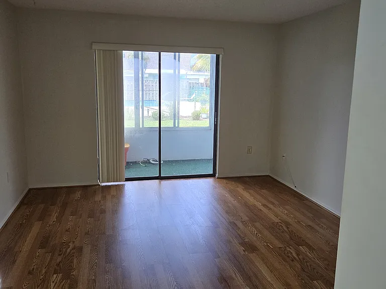 3755 S Hopkins Ave #5-C — Photo 8