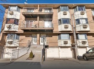 1075 E 72nd St #3C, Brooklyn, NY 11234