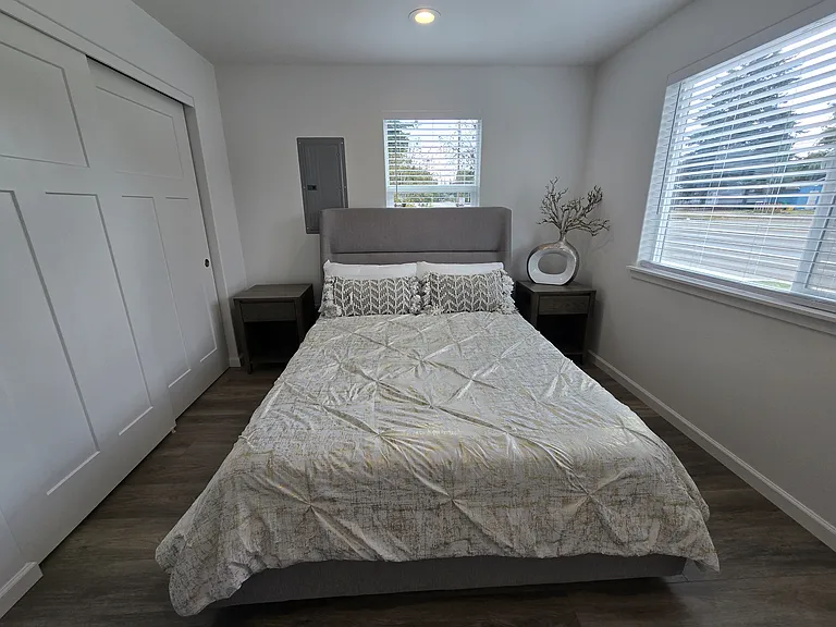 2540 NE 122nd Ave — Photo 12