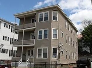 14 Orient St, Worcester, MA 01604