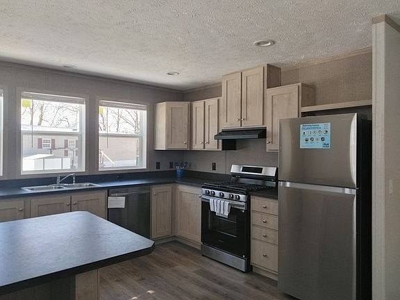 3rd image of 448 N Amy Dr
