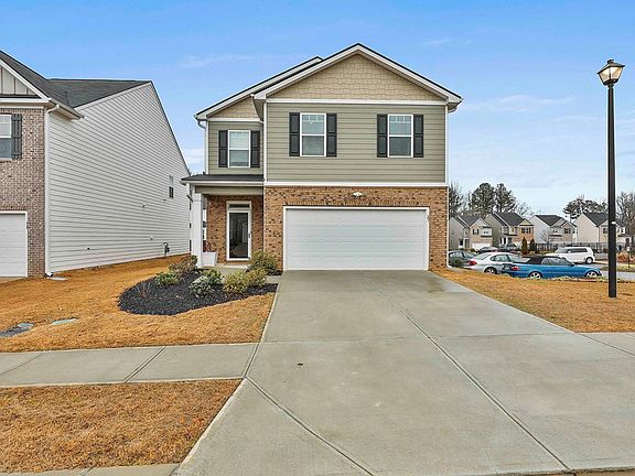 3rd image of 27 Cherry Tree Bnd