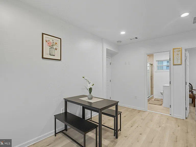 5206 Gilpin Dr — Photo 4