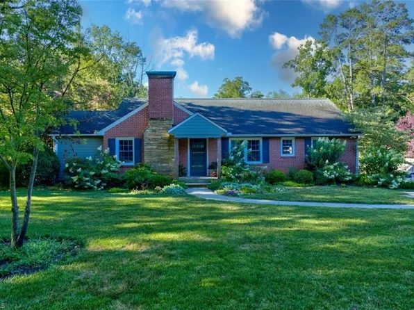 902 Marguerite Dr, Winston Salem, NC 27106