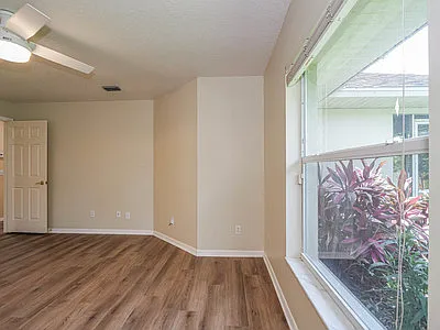 141 39th Dr — Photo 35