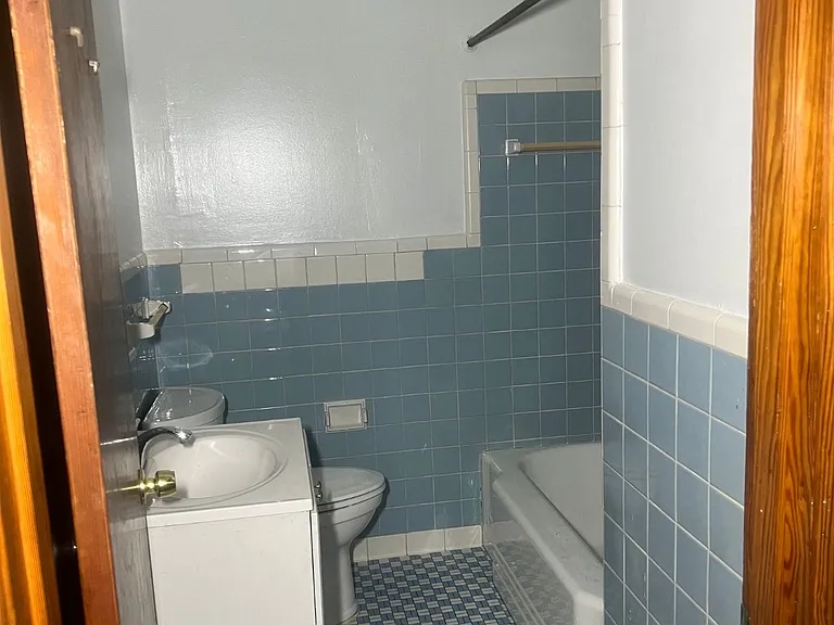 1800 Hunter Ave — Photo 2