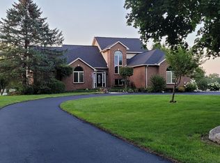 490 W Drahner Rd, Oxford, MI 48371