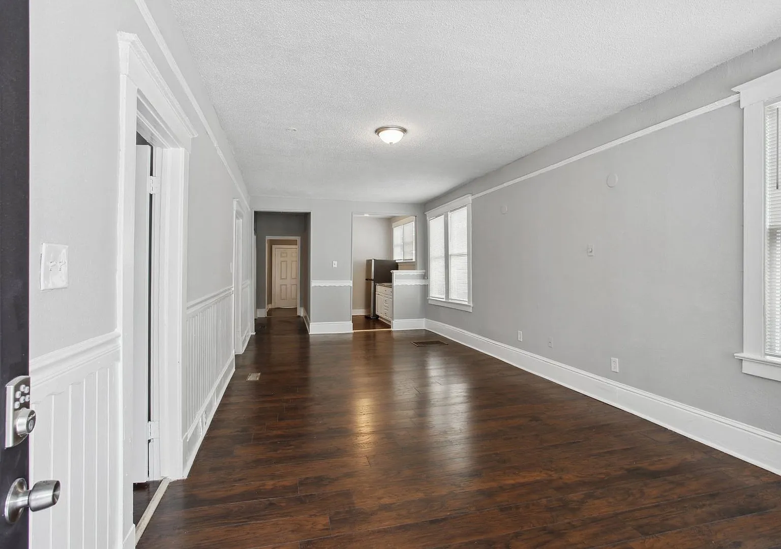Large 3BR/2BA Downtown Savannah Home For Rent — Photo 2