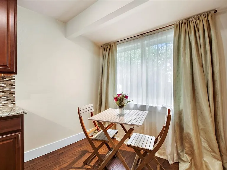 6101 Harwin Ln — Photo 8