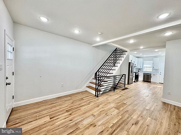 3rd image of 2627 S Jessup St