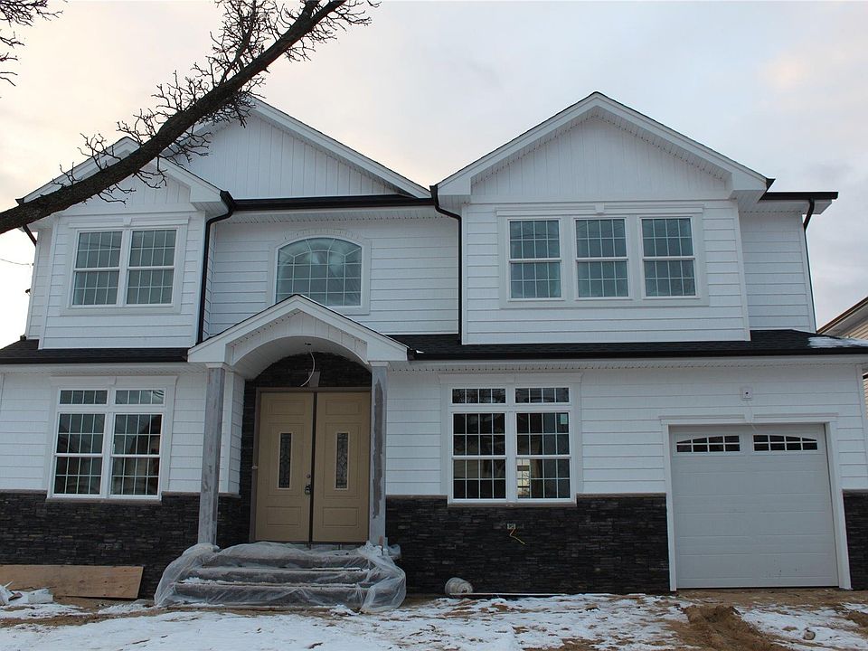 1st image of 2116 Centre Avenue