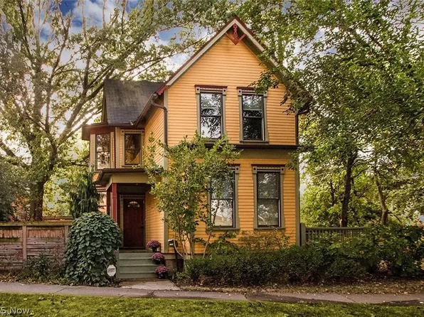 1460 W 45th St, Cleveland, OH 44102