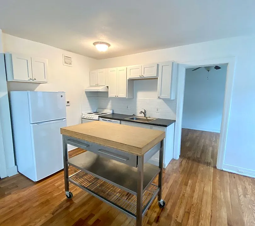 3713 Summit St #3715