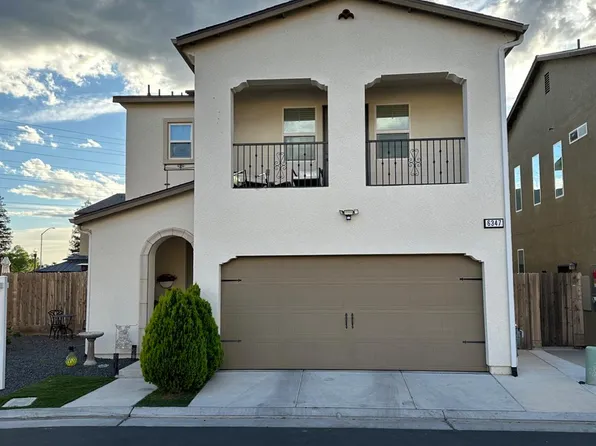 6347 N Alta Vista Ln, Fresno, CA 93722