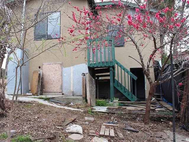 1st image of 2912 Island Ave