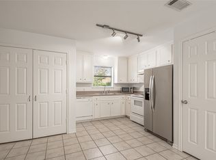2118 Avenue M #2118A, Huntsville, TX 77340