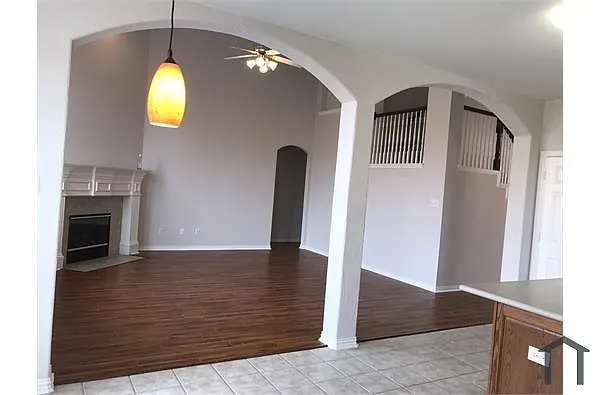 Building Photo - 10410 Panks Ct