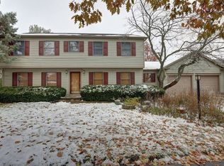 2804 Salisbury St, Champaign, IL 61821