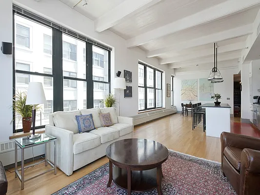 Sold by Sotheby's International Realty | media 23