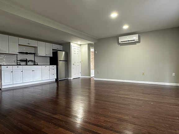 2nd image of 1 Main St Suite 1B