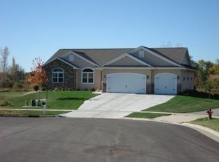 4472 Brookview Ct, Windsor, WI 53598