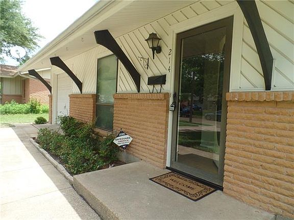 2nd image of 214 Island Dr