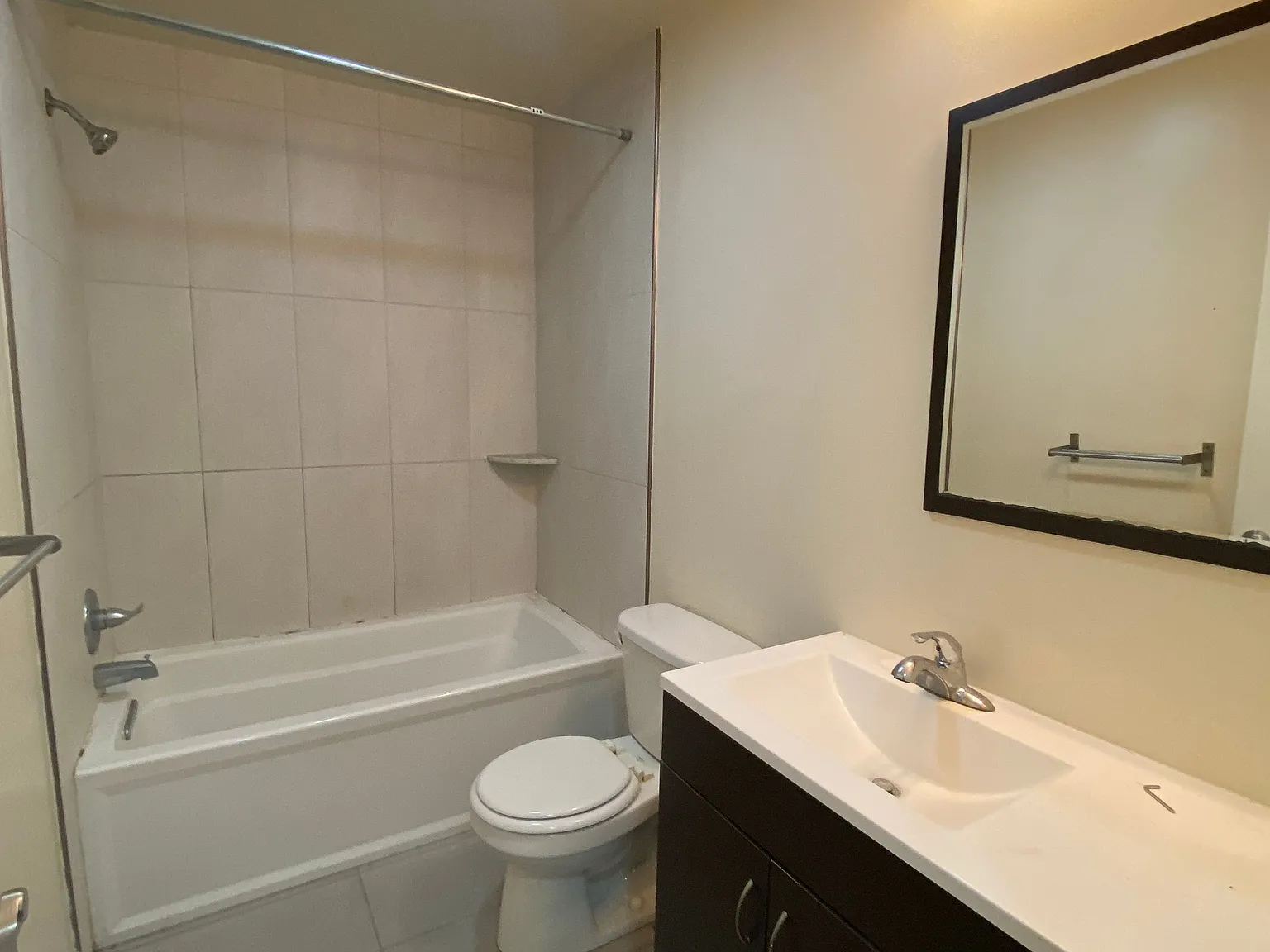 5 bed, $2,500 — Photo 3