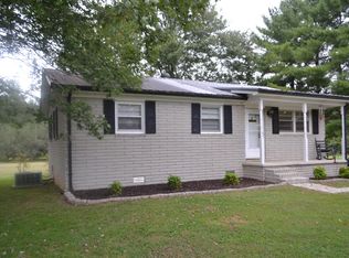 137 Rains Rd, Morrison, TN 37357