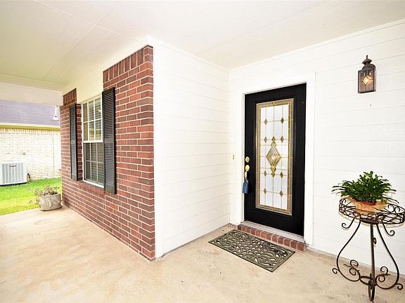 3rd image of 3412 Wheatstalk Ln