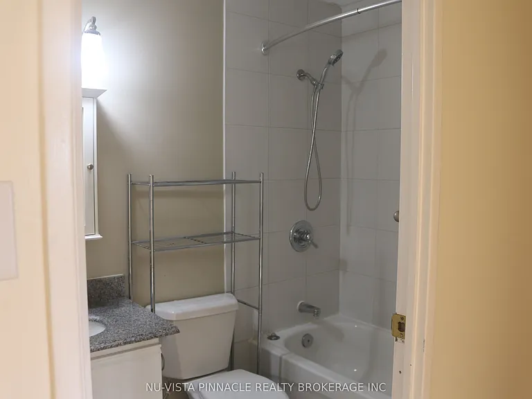 1600 Adelaide St N #704 — Photo 18